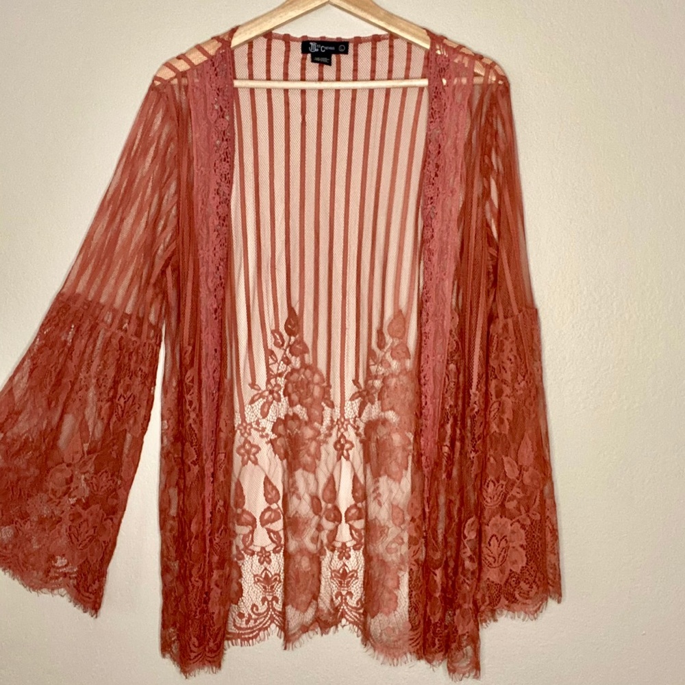Miss Chievous orange/peach lace kimono